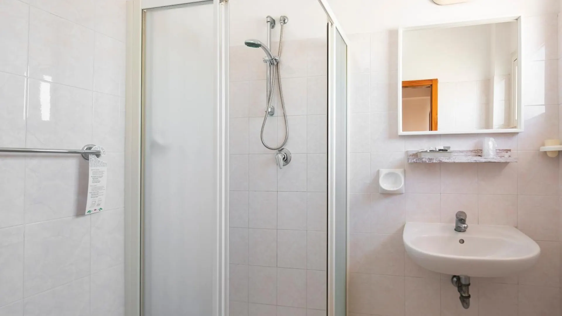 Hotel Ravello Adults Only Римини Италия