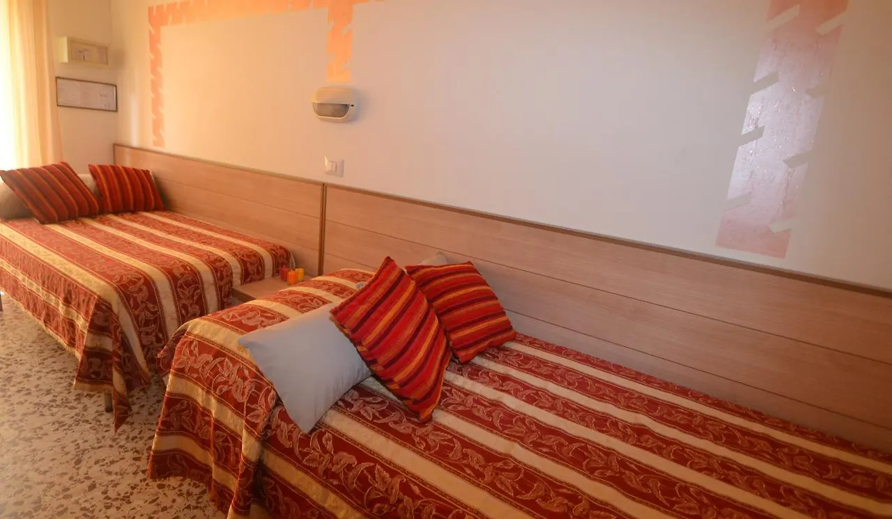 Hotel Ravello Adults Only Римини 3*,