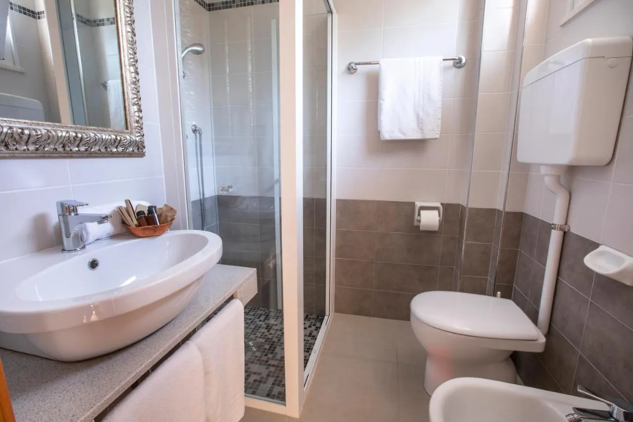 Hotel Ravello Adults Only Римини