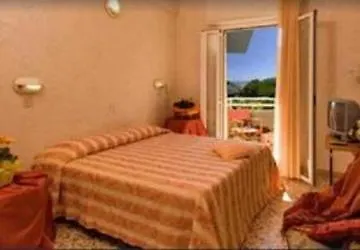 Hotel Ravello Adults Only Rimini 3*,